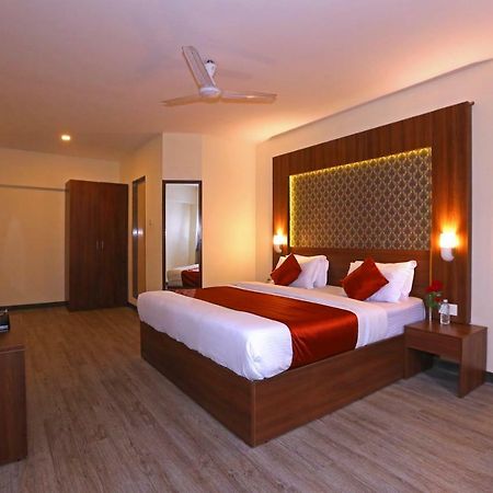 Hotel Shantidoot, Dadar Mālād Zewnętrze zdjęcie