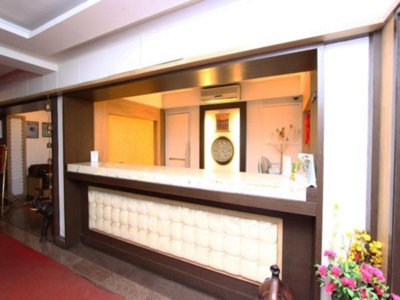 Hotel Shantidoot, Dadar Mālād Zewnętrze zdjęcie