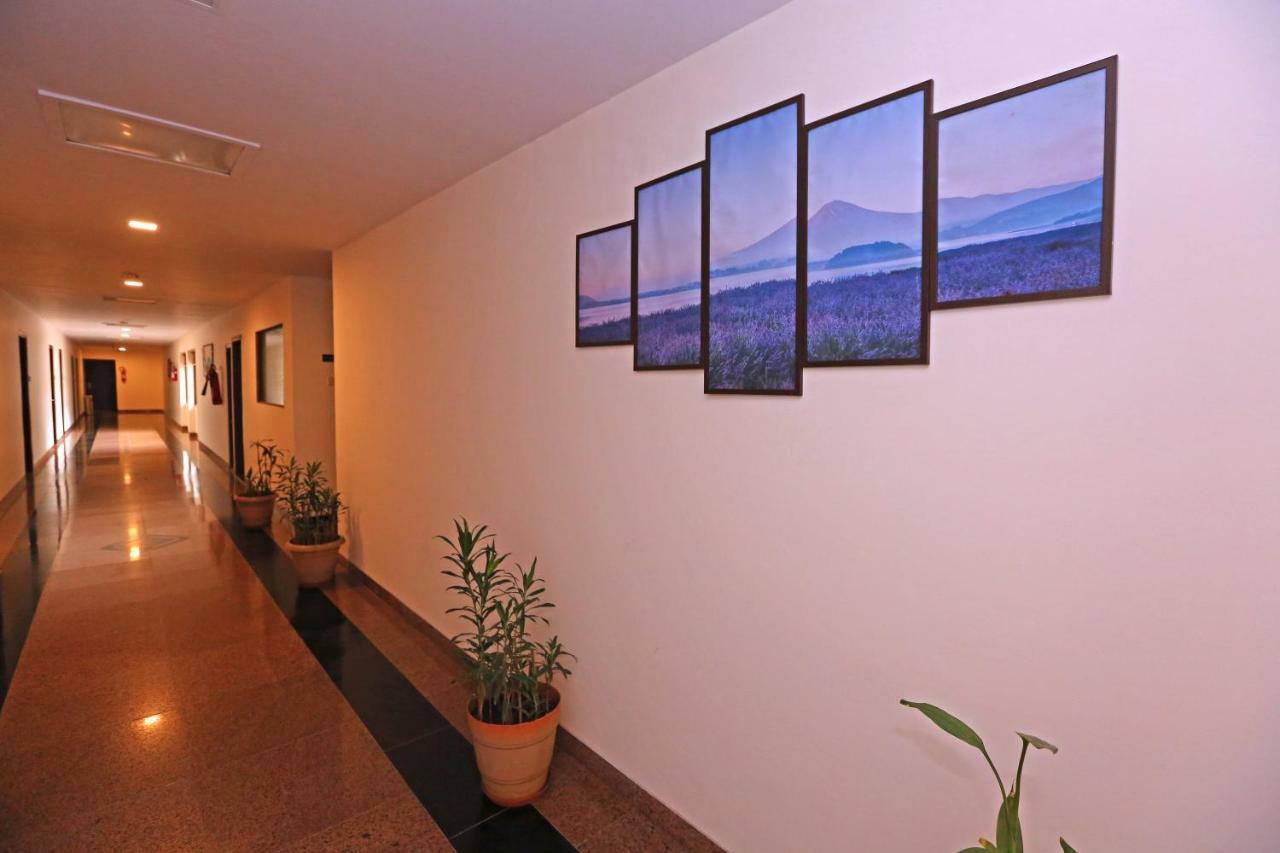 Hotel Shantidoot, Dadar Mālād Zewnętrze zdjęcie