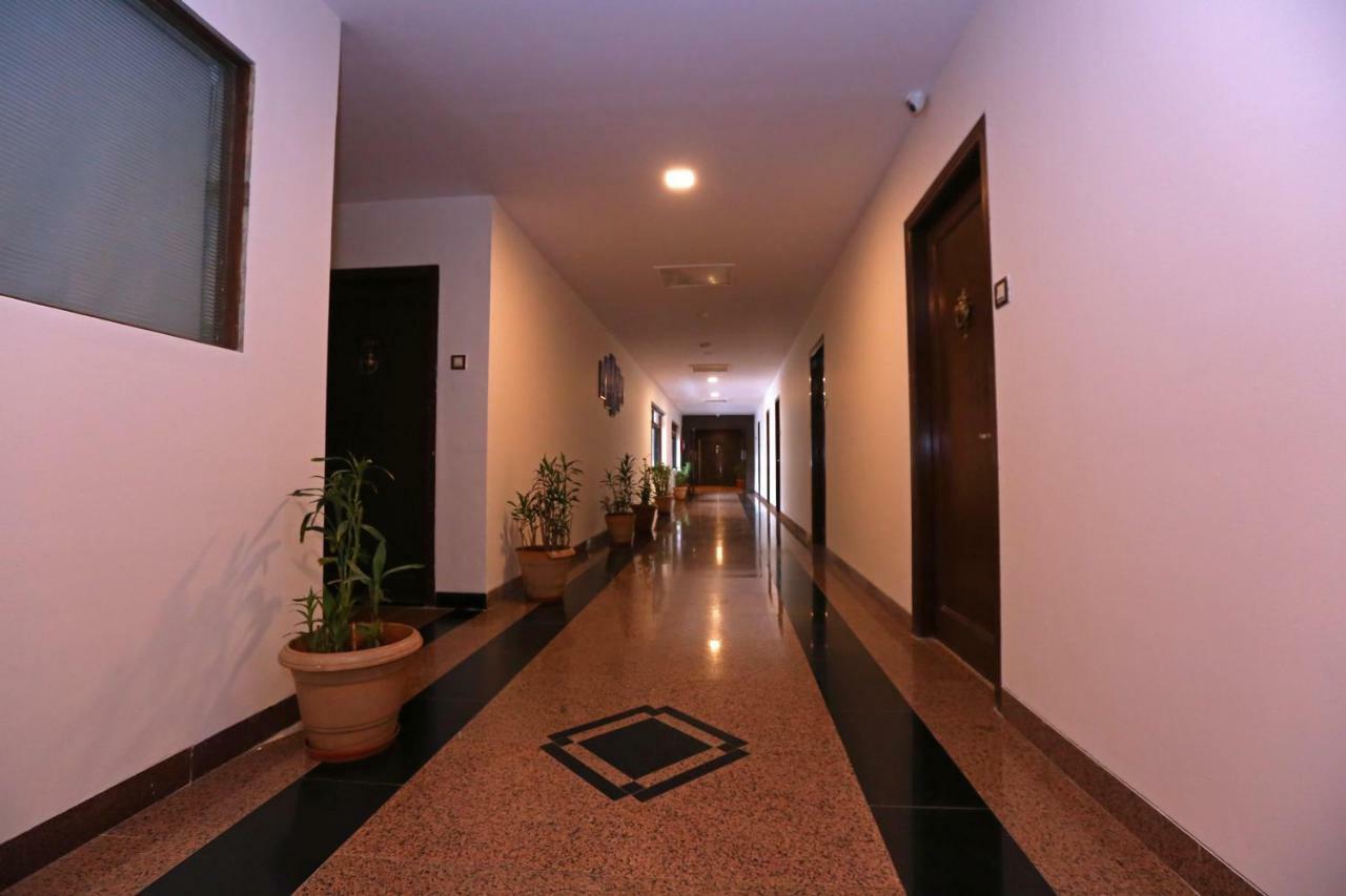 Hotel Shantidoot, Dadar Mālād Zewnętrze zdjęcie
