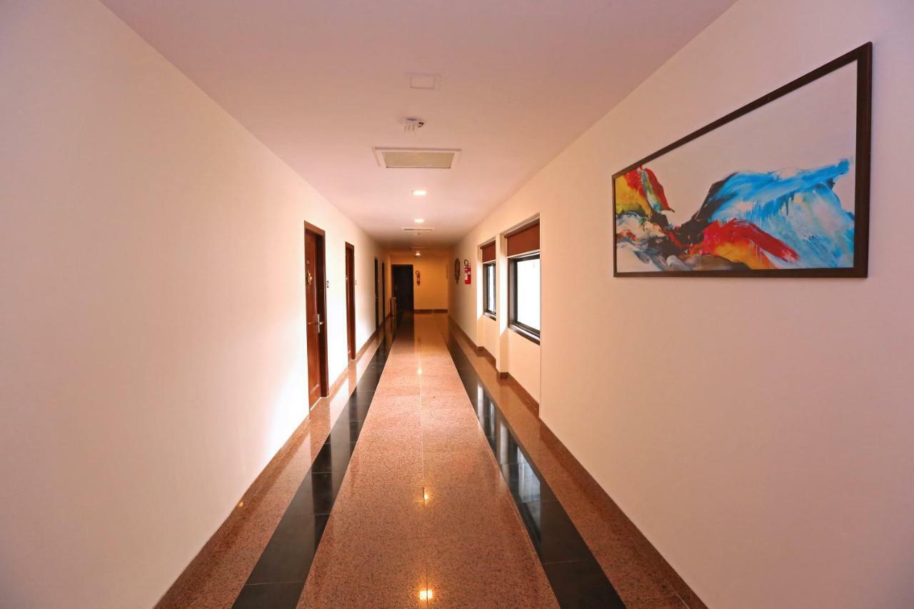 Hotel Shantidoot, Dadar Mālād Zewnętrze zdjęcie