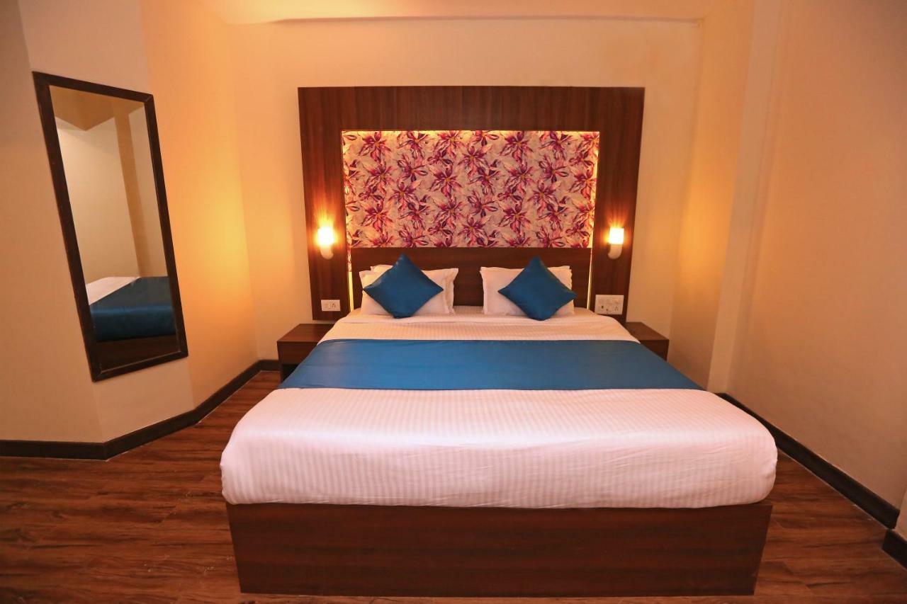 Hotel Shantidoot, Dadar Mālād Zewnętrze zdjęcie