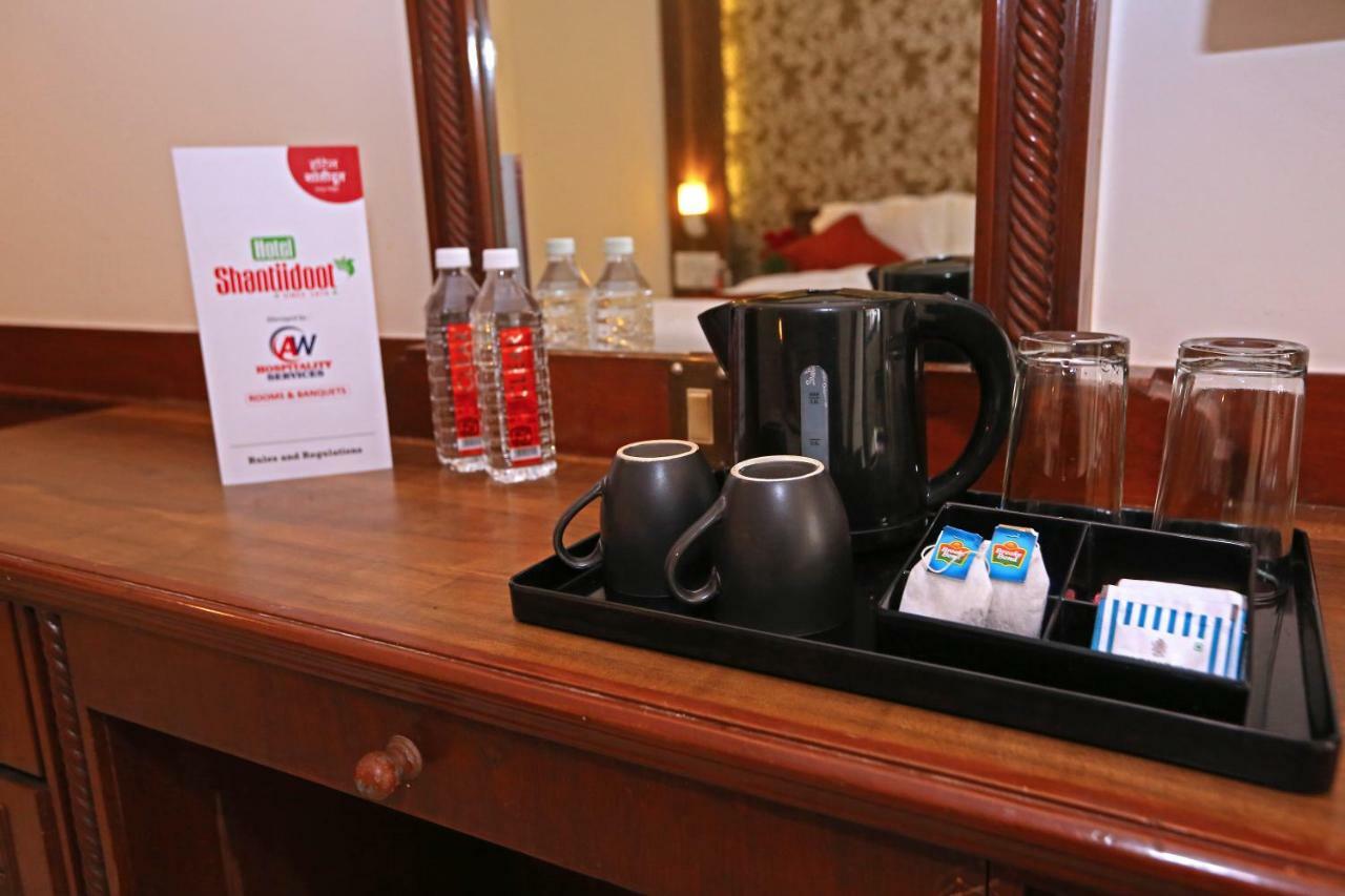Hotel Shantidoot, Dadar Mālād Zewnętrze zdjęcie